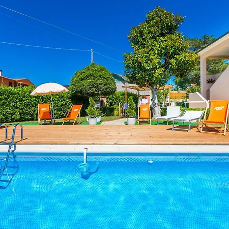 Basilico By Interhome * San Vincenzo